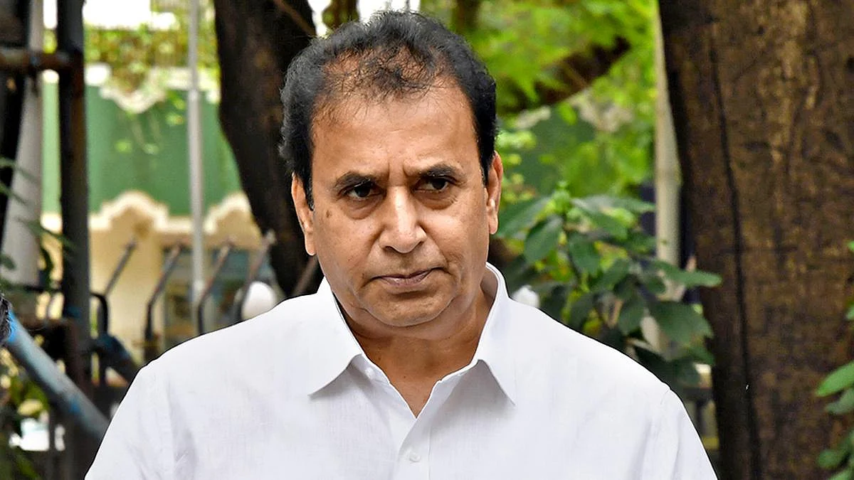 13 மாதங்கள் சிறை - ஜாமீனில் வெளியே வந்தார் மகாராஷ்டிர முன்னாள் அமைச்சர்!