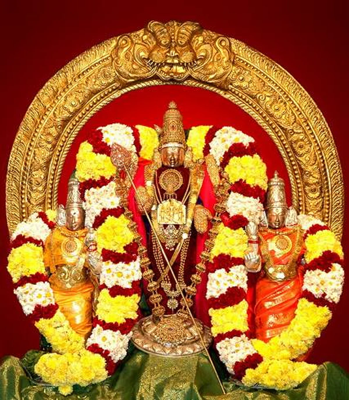 காக்கும் கார்த்திகைச் செல்வன் - 2