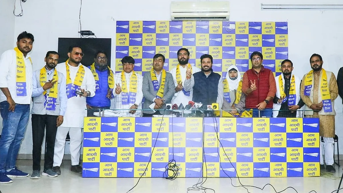 இரண்டே நாளில் ஆம் ஆத்மிக்கு தாவிய காங்கிரஸ் கவுன்சிலர்கள்: டெல்லி மாநகராட்சியில் பரபரப்பு!