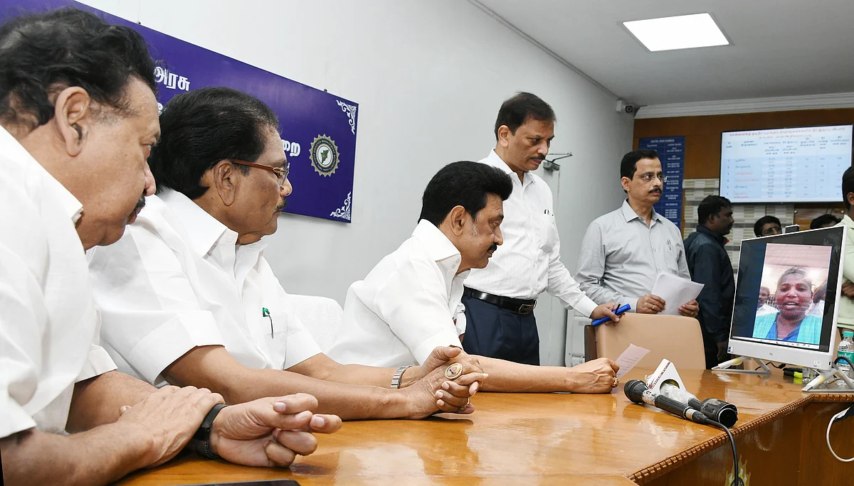 மாமல்லபுரத்தை நெருங்கும் புயல்; 80 கிமீ வேகத்தில் காற்று வீசும்: களத்தில் இறங்கி முதல்வர் ஸ்டாலின் ஆய்வு