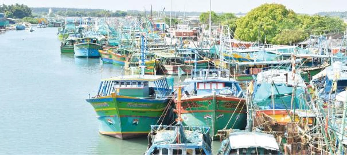 கடலுக்குள் 55 கி.மீ வேகத்தில் காற்று வீசும்: கடலூர், நாகை மீனவர்களுக்கு முக்கிய அறிவிப்பு