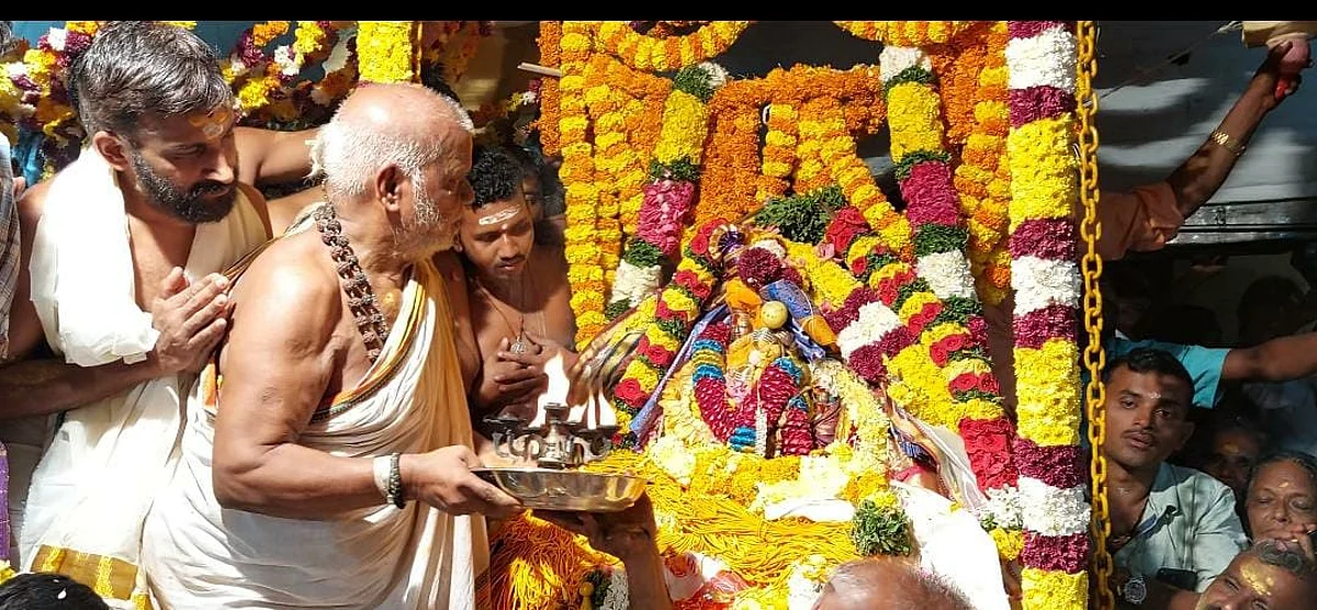 ஐயப்பனுக்கும், புஷ்பகலாவிற்கும் திருக்கல்யாணம்