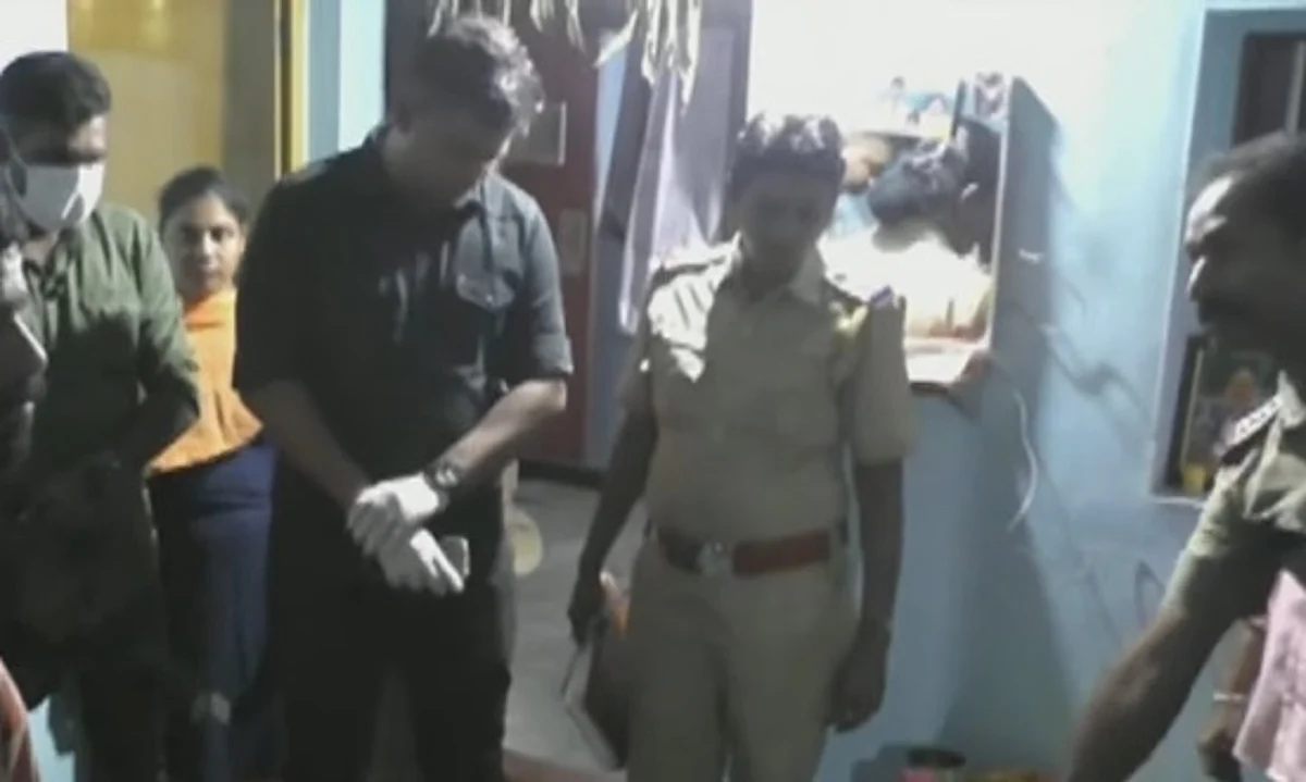 20 பவுன் நகைக்காக பெண் கொடூரக் கொலை: தனியாக இருந்தபோது நடந்த விபரீதம்