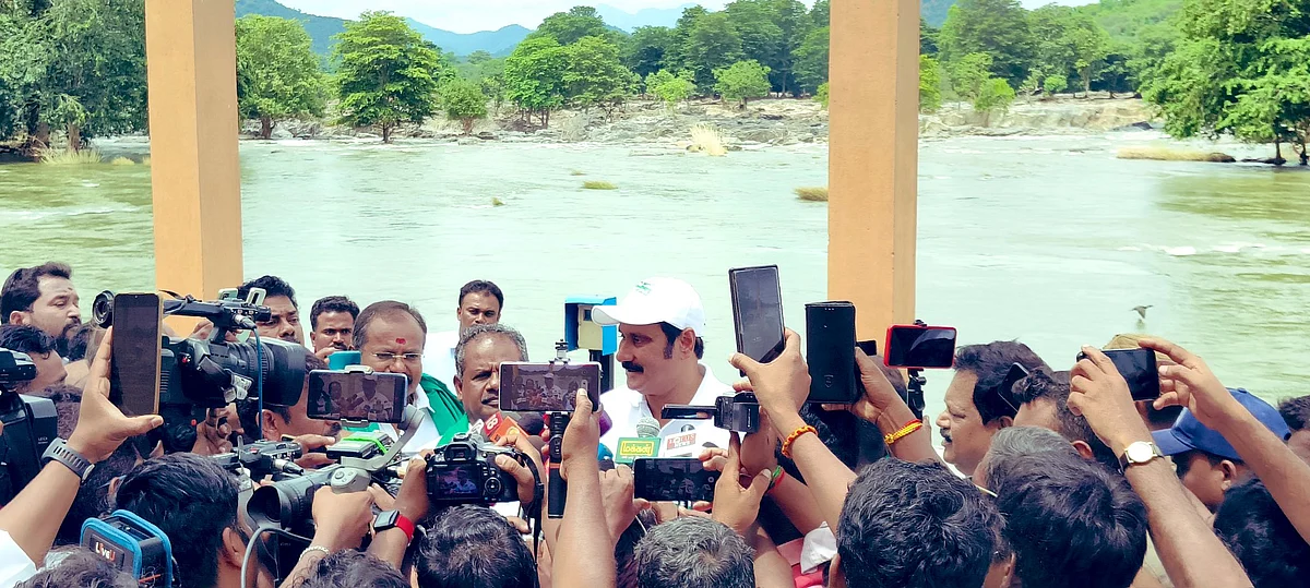 `இது நியாயமல்ல; ஏக்கருக்கு 30 ஆயிரம் வழங்க வேண்டும்'- தமிழக அரசை வலியுறுத்தும் அன்புமணி