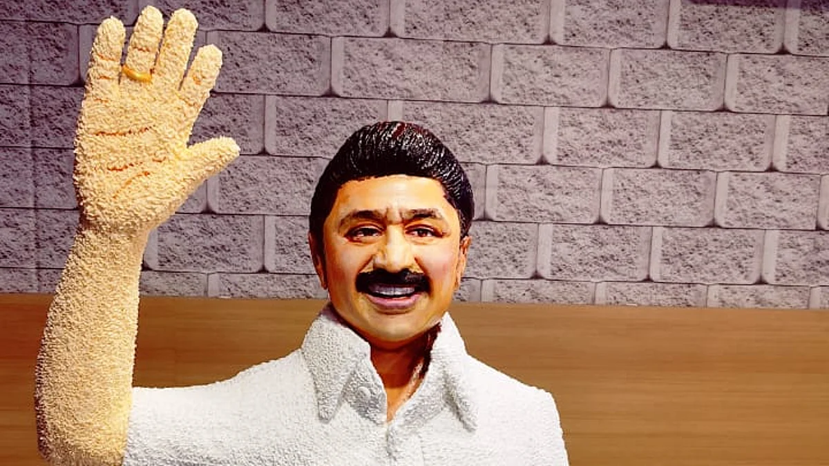 ஸ்டாலின் உருவத்தில் கேக்