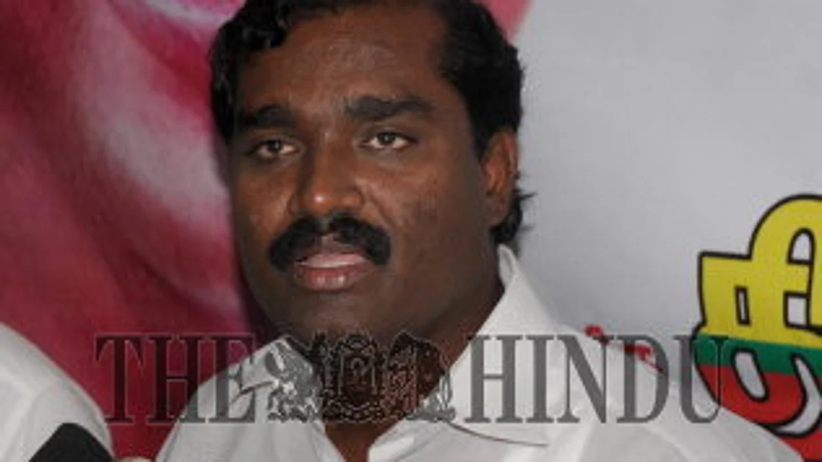 வீடு புகுந்து தாக்கிய போலீஸ்காரர்கள்; உயிரிழந்த அரியலூர் விவசாயி: கொந்தளிக்கும் வேல்முருகன்