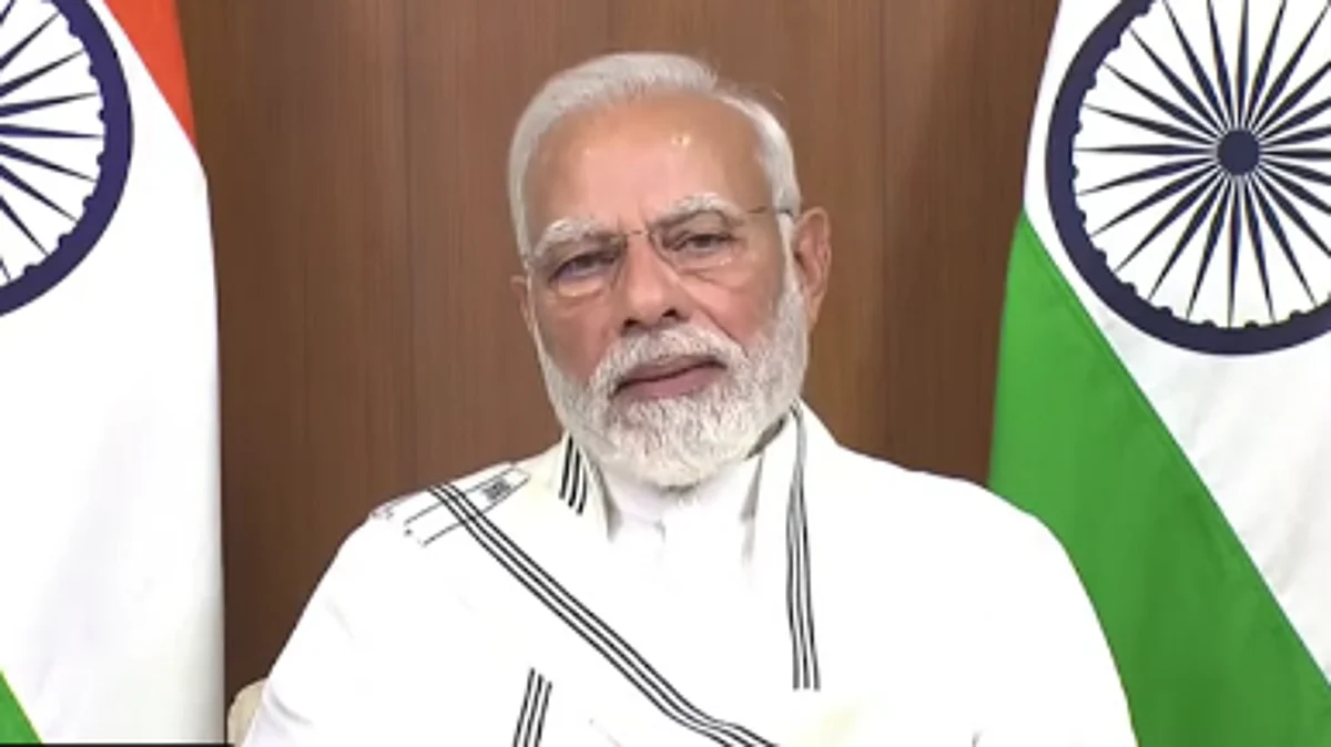 தாயின் இறுதிச் சடங்கினை முடித்த கையோடு பணிக்குத் திரும்பிய பிரதமர் மோடி!