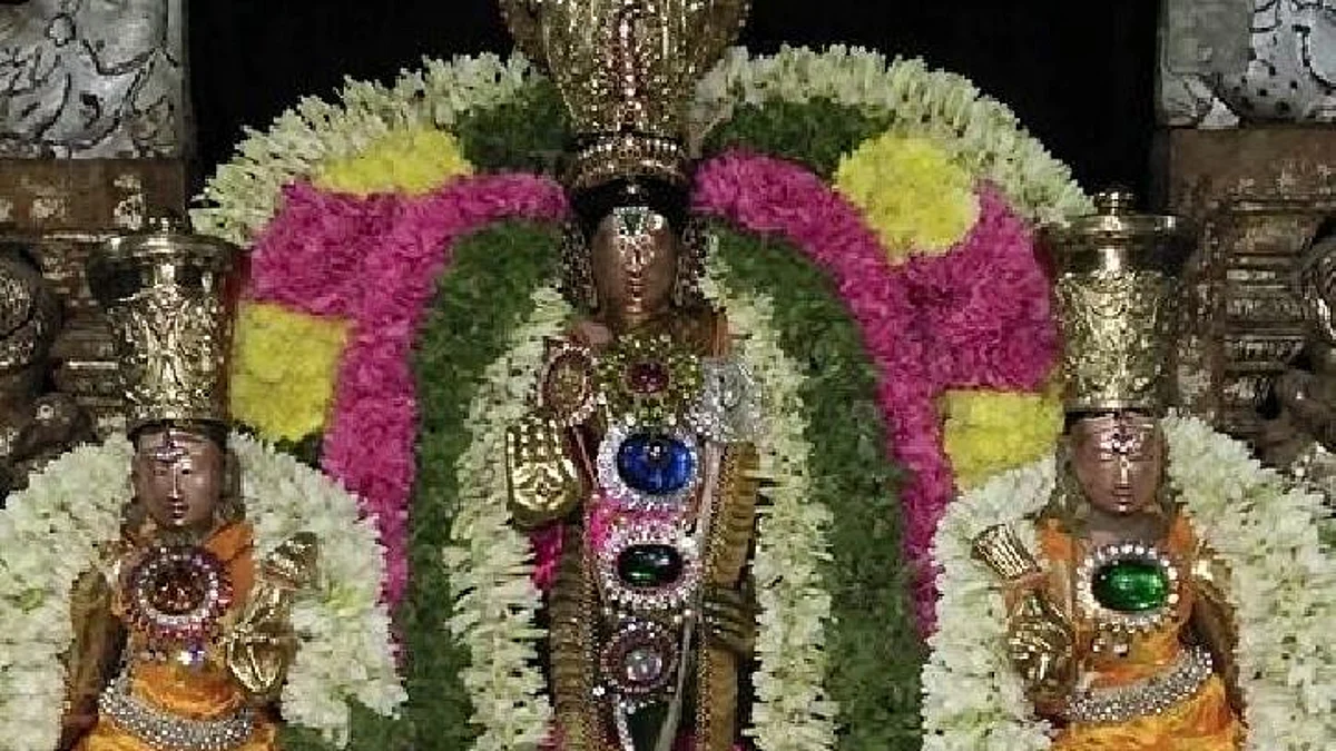 பூராடம் நட்சத்திர அன்பர்களே! 2023ல் பொருளாதாரம் உயரும்; மரியாதை கூடும்; எதிலும் வெற்றி!