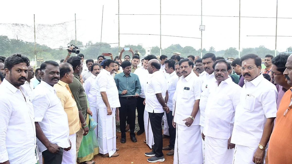 முதல்வர் வருகை குறித்து ஆய்வு செய்த அமைச்சர்கள்