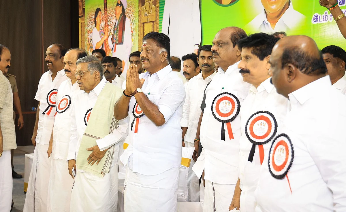 ஓ.பன்னீர்செல்வத்துக்கு எடப்பாடி பழனிசாமி தரப்பு திடீர் நோட்டீஸ்: என்ன காரணம்?