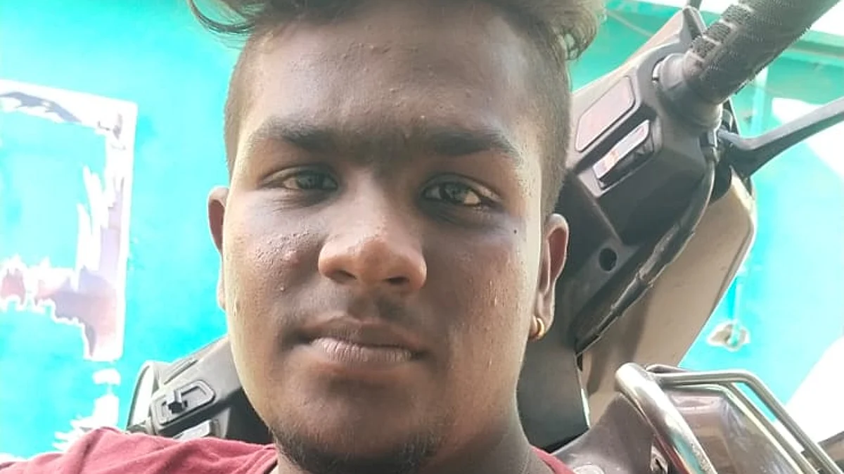 இருசக்கர வாகனத்தை வாட்டர் வாஷ் செய்த போது விபரீதம்: மின்சாரம் தாக்கி இளைஞர் பலி