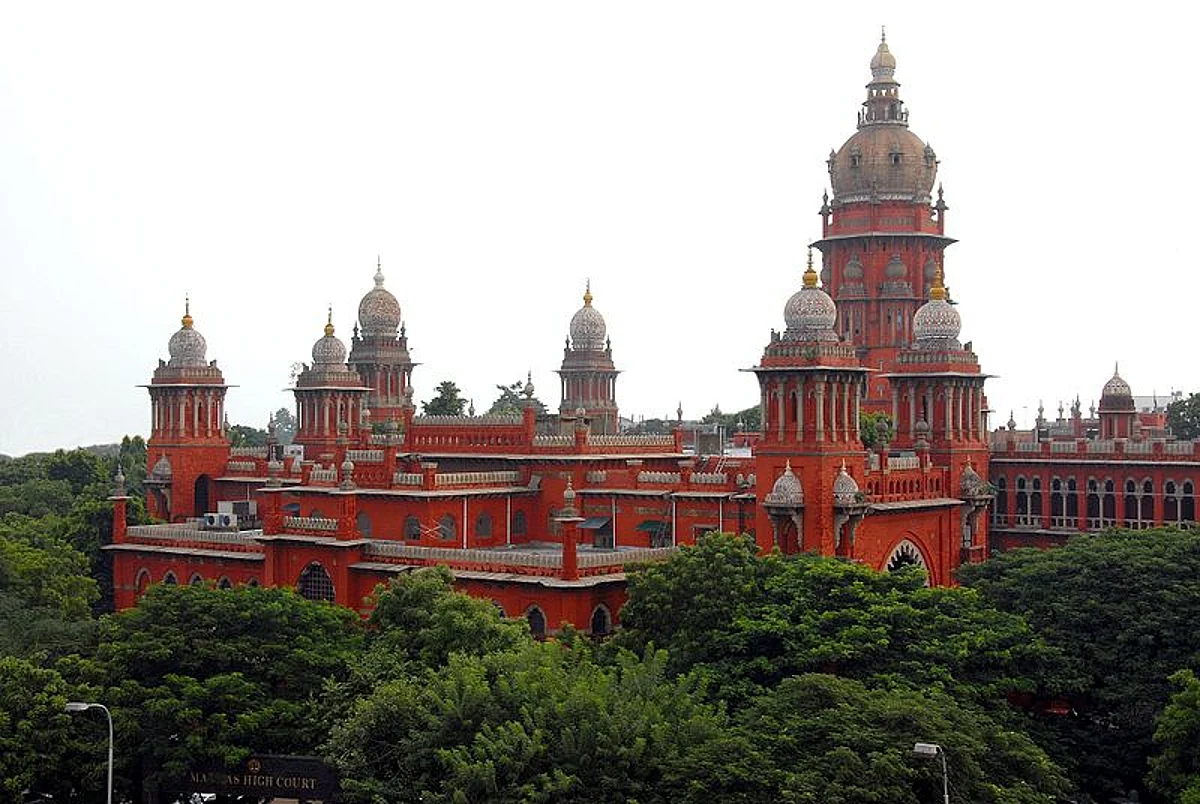 மின்வாரிய ஊழியர்கள் நாளை வேலைநிறுத்தம் செய்ய தடை: உயர் நீதிமன்றம் உத்தரவு