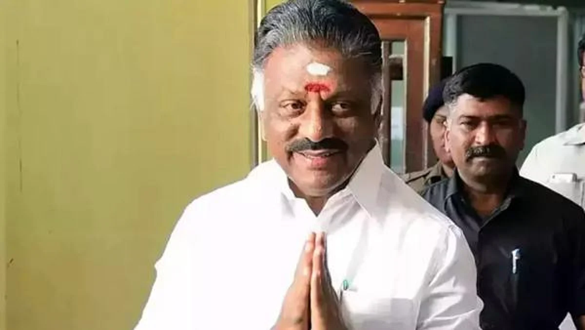 குஜராத்திற்கு ஓபிஎஸ் திடீர் பயணம்: யாரைச் சந்திக்கப் போகிறார்?