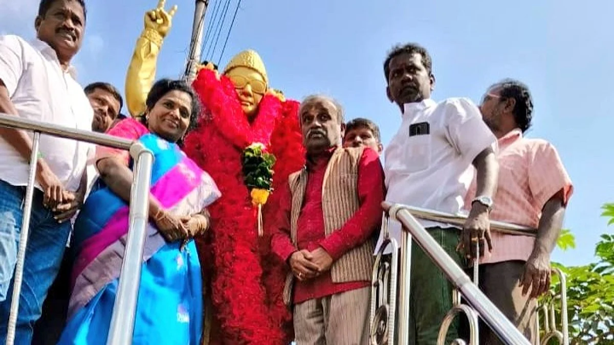 அதிமுகவில் அனைவரும் ஒன்றிணைந்து செயல்பட வேண்டும்: ஆளுநர் தமிழிசை