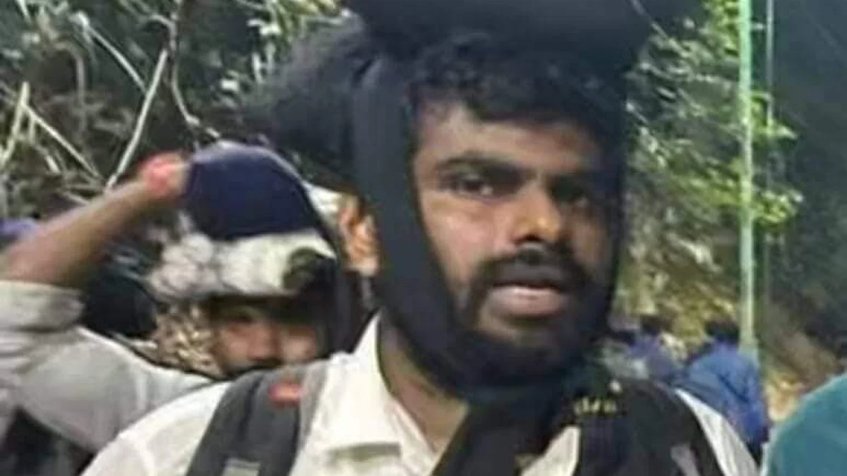 சபரிமலையில் பாஜக தலைவர் அண்ணாமலை தரிசனம்