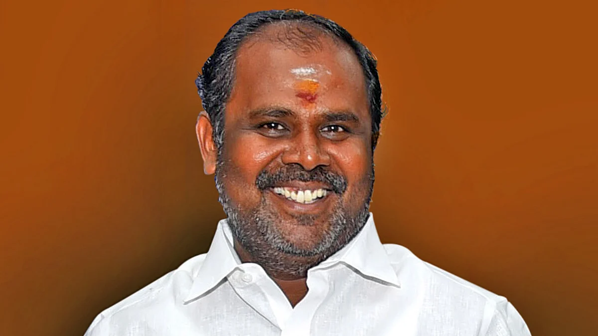 முன்னாள் அமைச்சர் உதயகுமார்