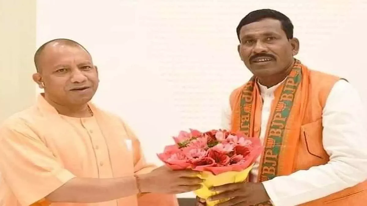 8 வயது சிறுமிக்கு தொடர்ந்து பாலியல் வன்கொடுமை: பாஜக எம்எல்ஏவுக்கு கைது வாரண்ட்