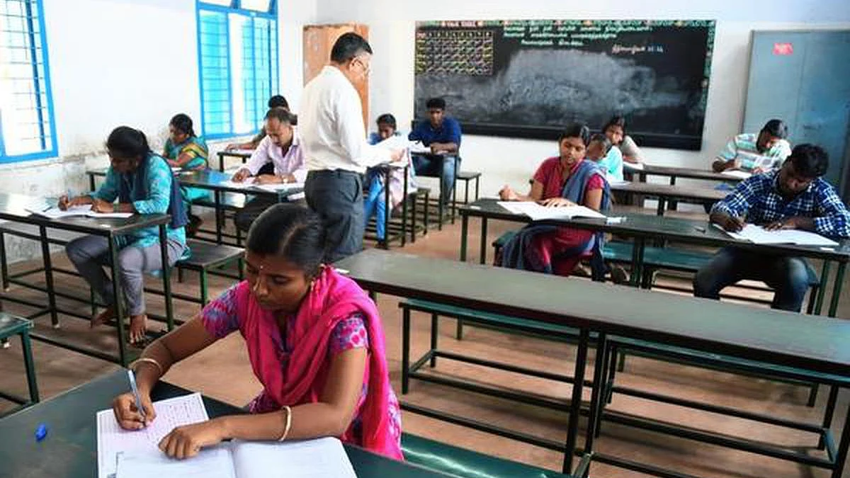 10, 12-ம் வகுப்பு தனித்தேர்வர்கள் கவனத்துக்கு..