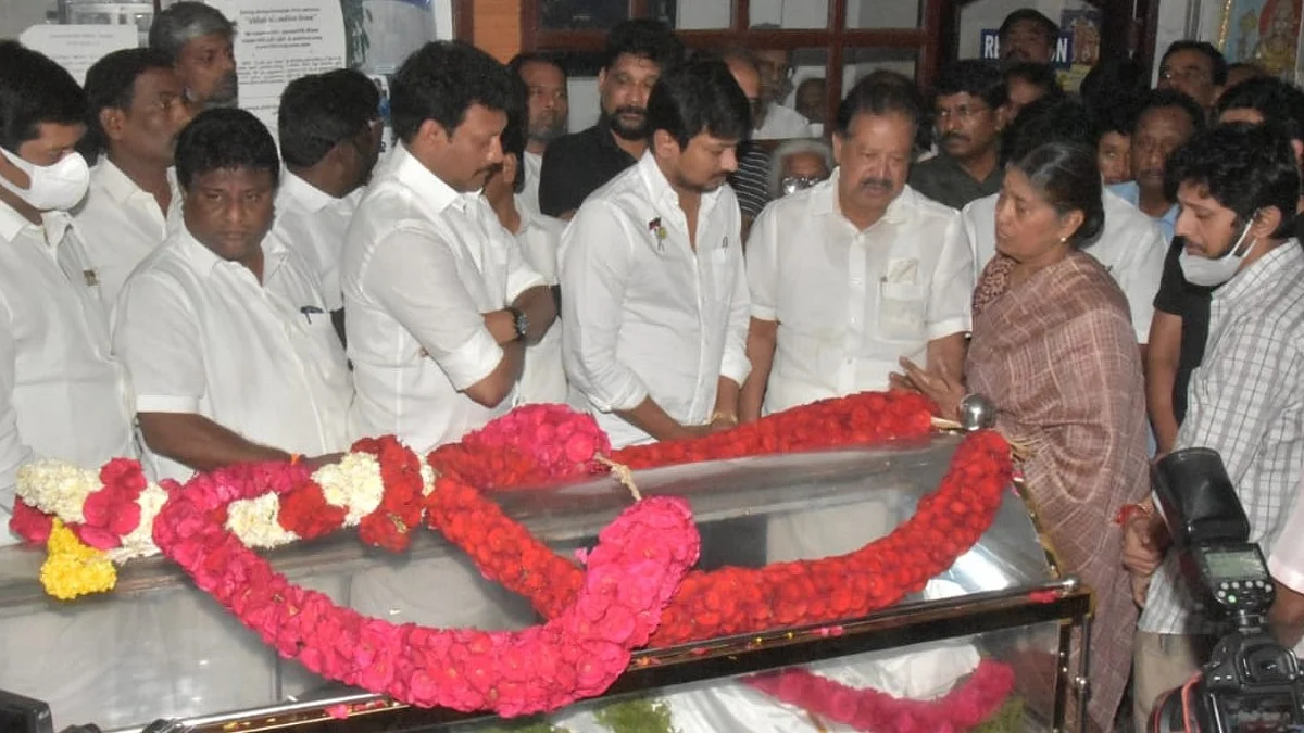 அமைச்சர் பொன்முடியின் சகோதரர் மறைவு: உதயநிதி ஸ்டாலின் நேரில் அஞ்சலி