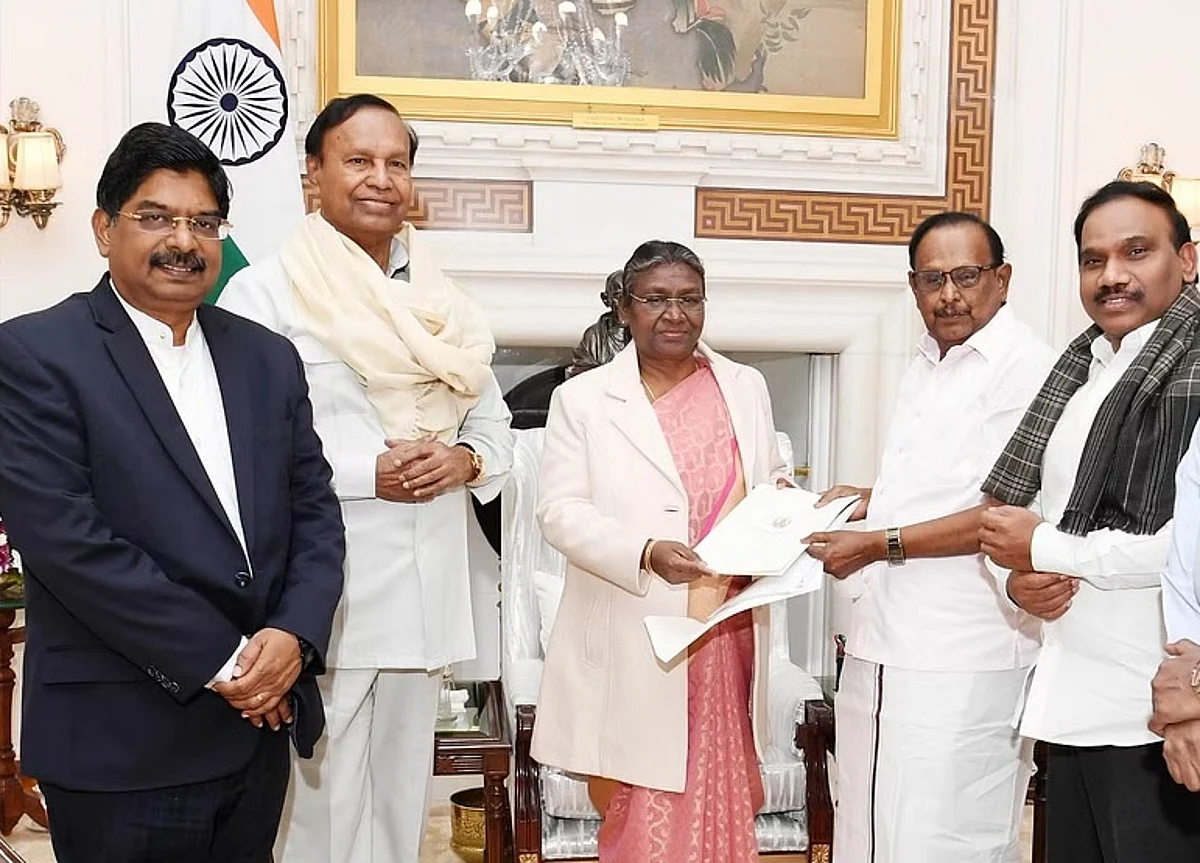 ஆளுநர் மீது நடவடிக்கையா?: முதல்வர் ஸ்டாலின் கடிதத்தை உள்துறைக்கு அனுப்பினார் குடியரசுத் தலைவர்!