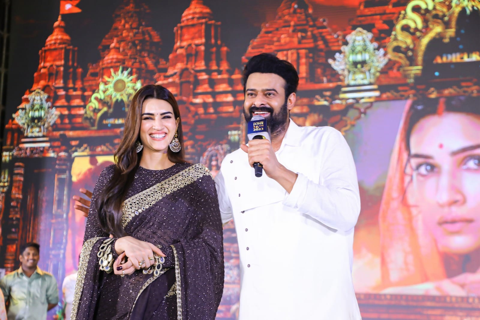திருப்பதியில் வெளியிடப்பட்ட 'ஆதி புருஷ்' படத்தின் பிரத்யேக முன்னோட்டம்!