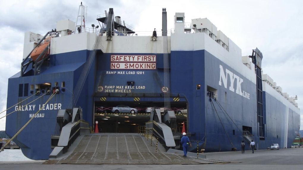 இஸ்ரேலிய சரக்கு கப்பலை கடத்திய ஹவுதி அமைப்பினர்