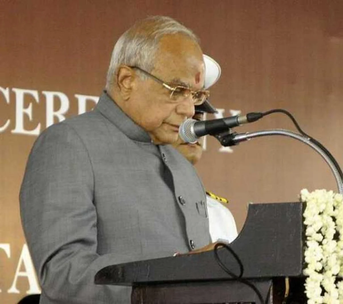 அதி முக்கிய விஷயங்களில் கவனம் திரும்பட்டும்!