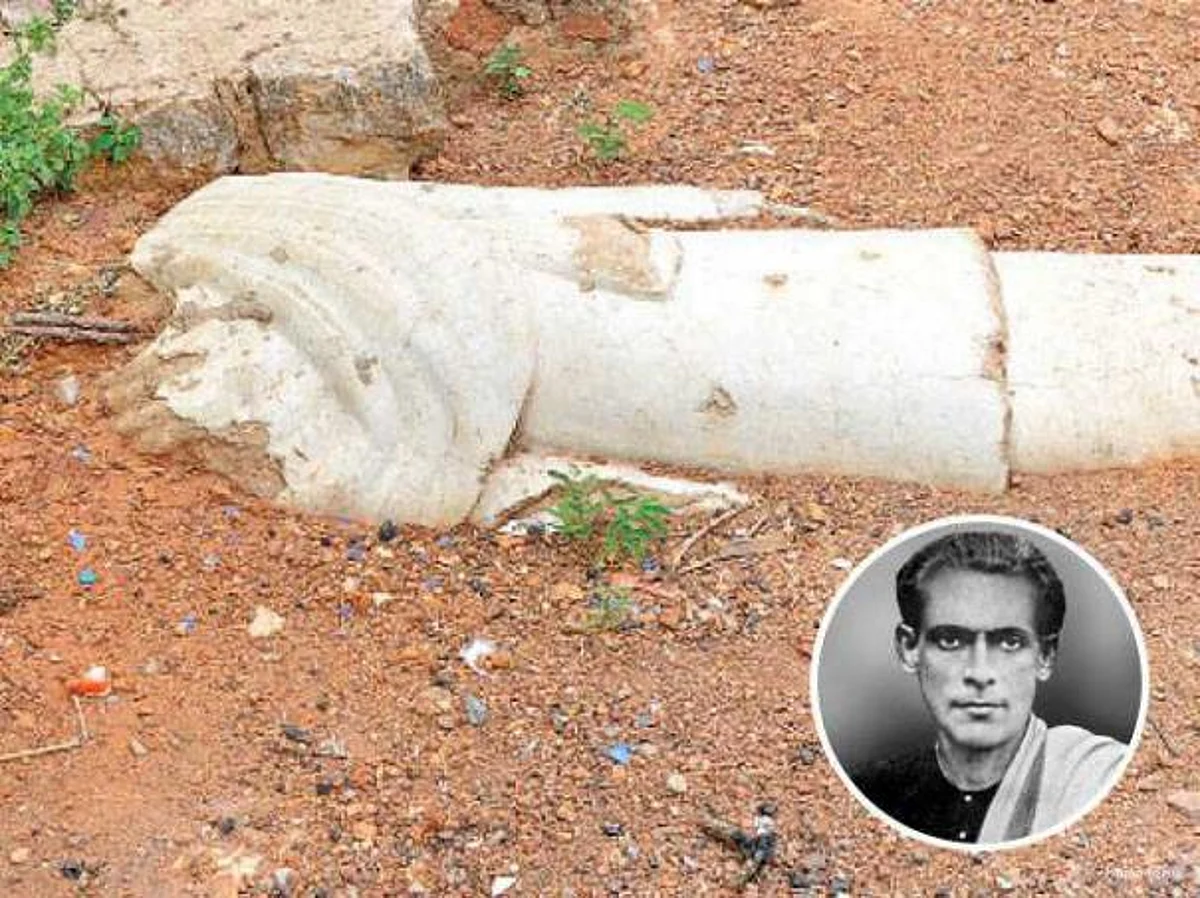 தலையில்லாமல் கிடக்கும் அஞ்சா நெஞ்சன் சிலை!- திரும்பிப் பார்க்காத திராவிடக் கட்சிகள்!