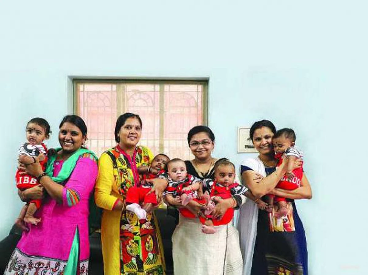 எங்க நாலு பேருக்கும் அஞ்சு பிள்ளைங்க!- தோழிகளைச் சேர்த்து வைத்த தாய்மை!