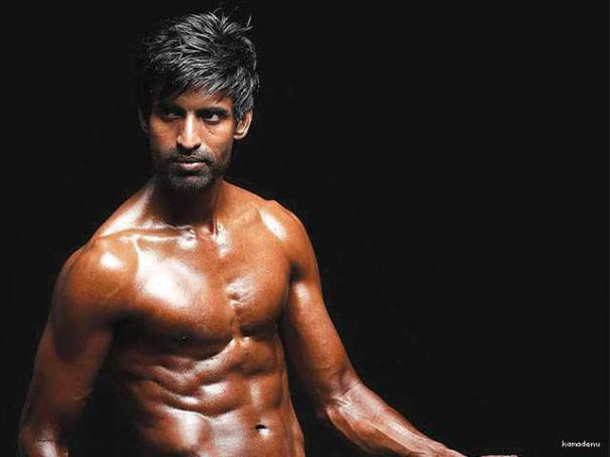 சினிமாவுல இருந்துக்கிட்டே சினிமாவ அழிக்காதீங்க- ‘சிக்ஸ்பேக்’ சூரி சீரியஸ் பேட்டி!