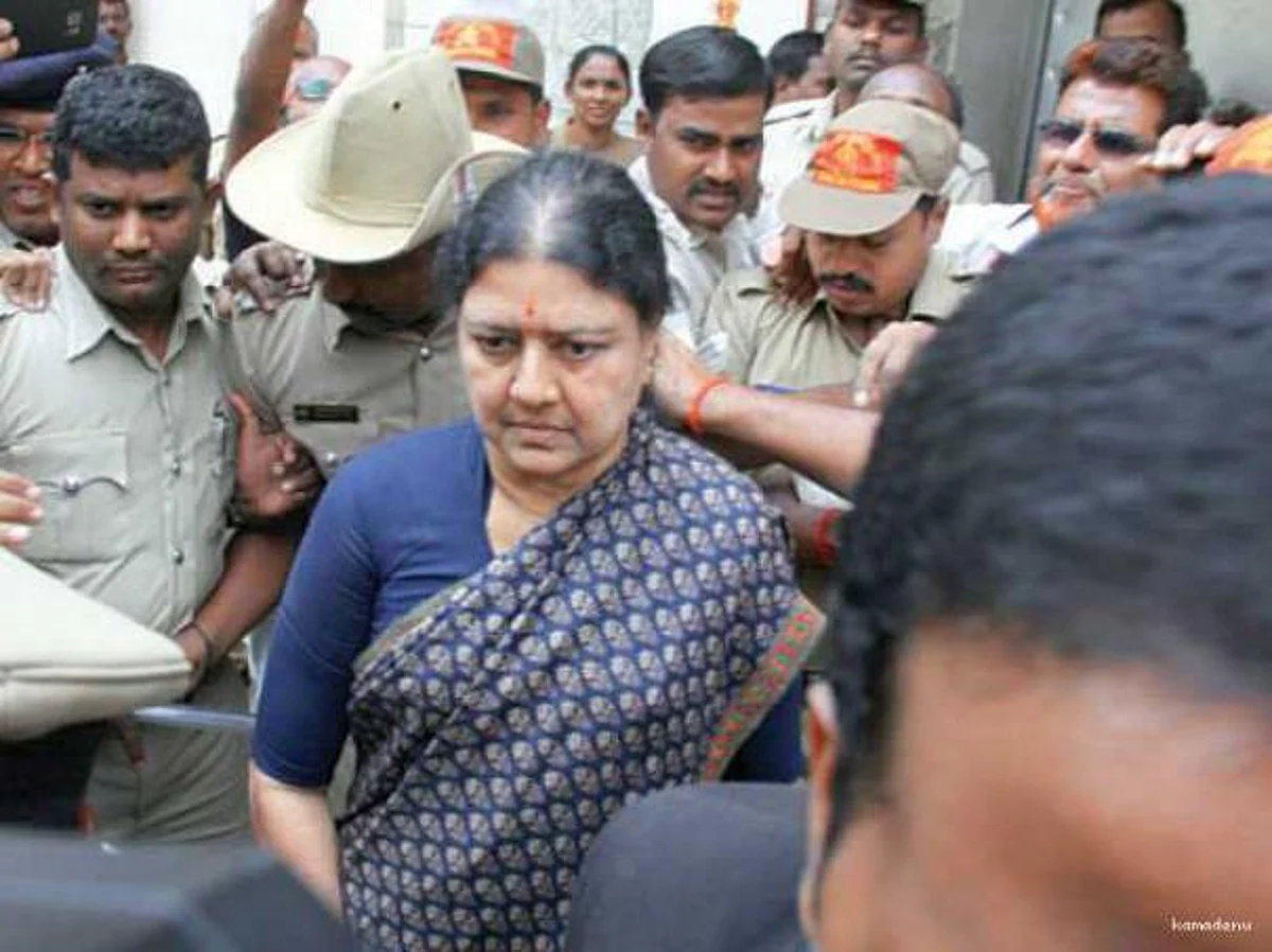 யானை பலத்துடன் வெளியில் வருவேன்... சசிகலாவின் 2 ஆண்டு ஜெயில் டைரி!