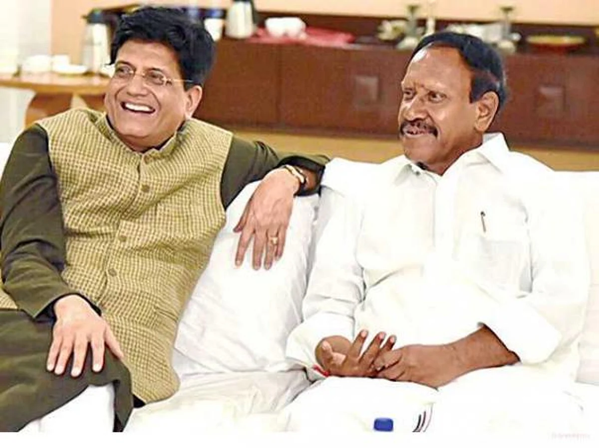 கரூரில் ஸீட் இல்லை... தம்பிதுரையைக் கதறவிட்ட பாஜக!