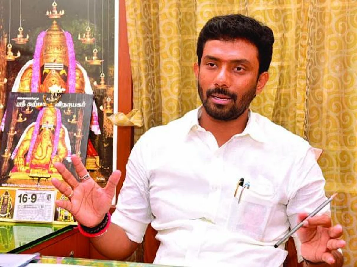 `இந்த 4 பேரும் இணைந்து பணியாற்ற வேண்டும்'- எம்.ஜி.ஆர் சொன்னதை கூறிய ஓபிஎஸ் மகன்