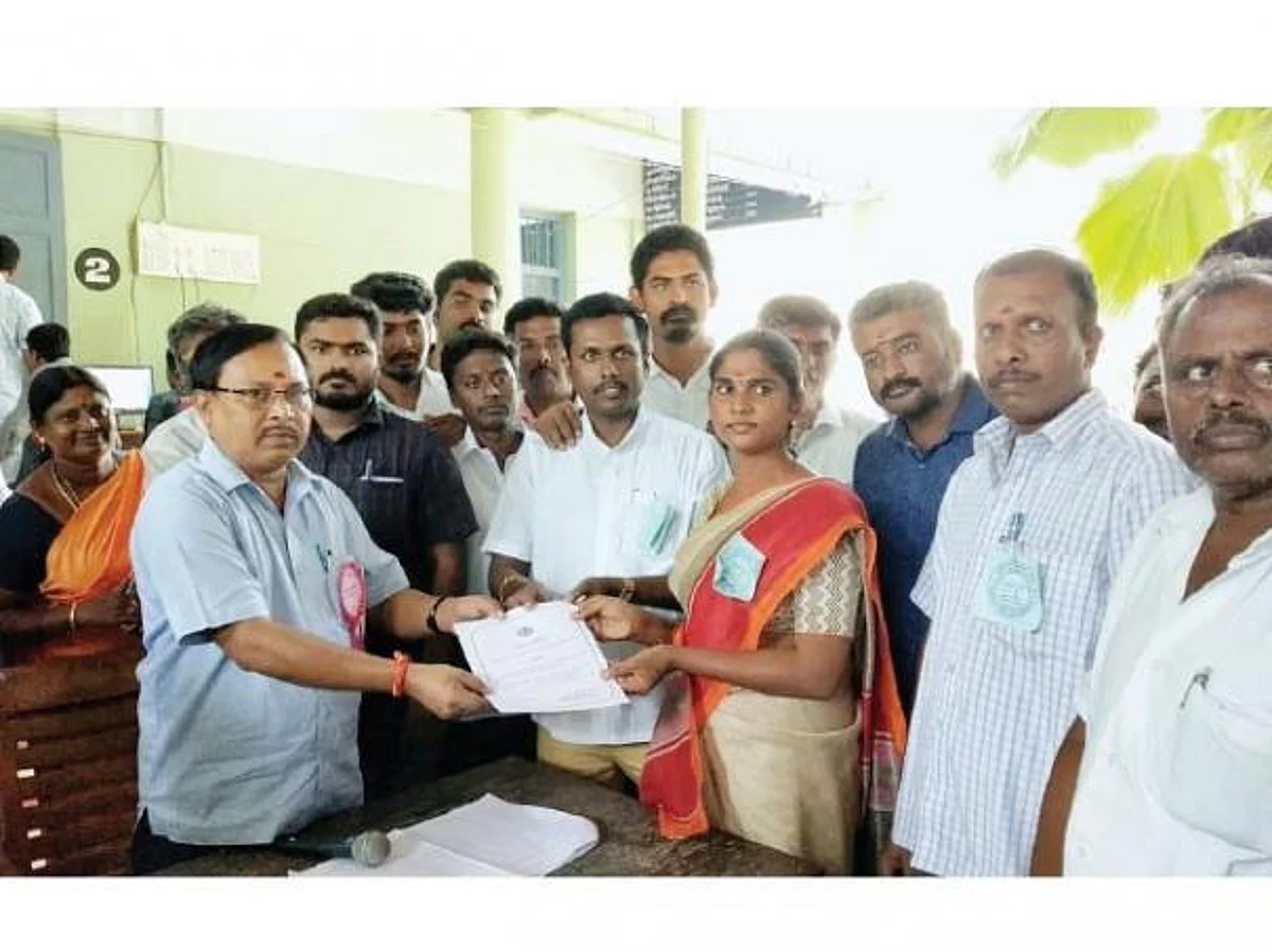திரும்பி வந்தார்... தேர்தலில் வென்றார்!- திருநங்கை ரியாவின் வெற்றிக் கதை