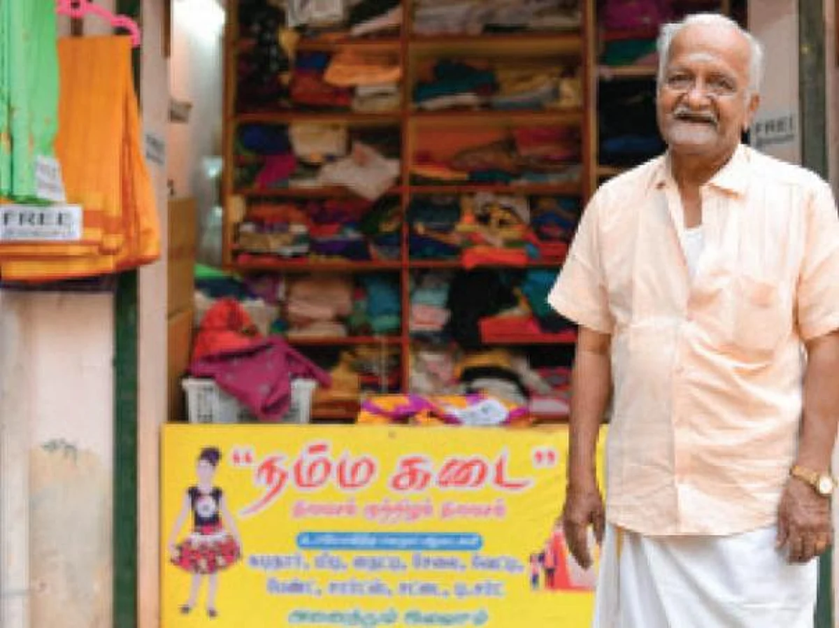 இது இலவச ஜவுளிக் கடை!- குமரப்பனின் கொடையுள்ளம்