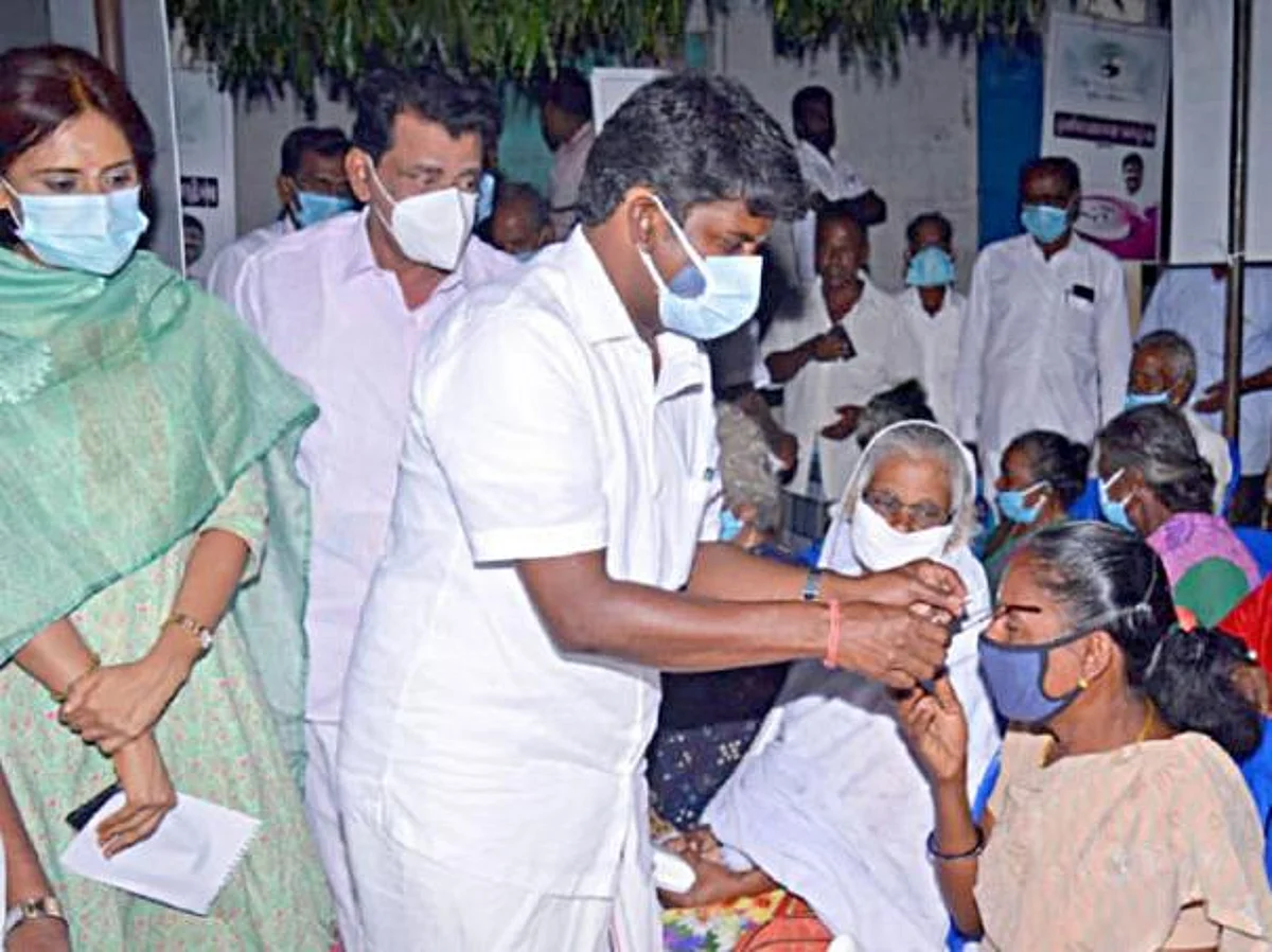 ஹாட் லீக்ஸ்- சிறப்பு... சிவிபி ஃபவுண்டேஷன்