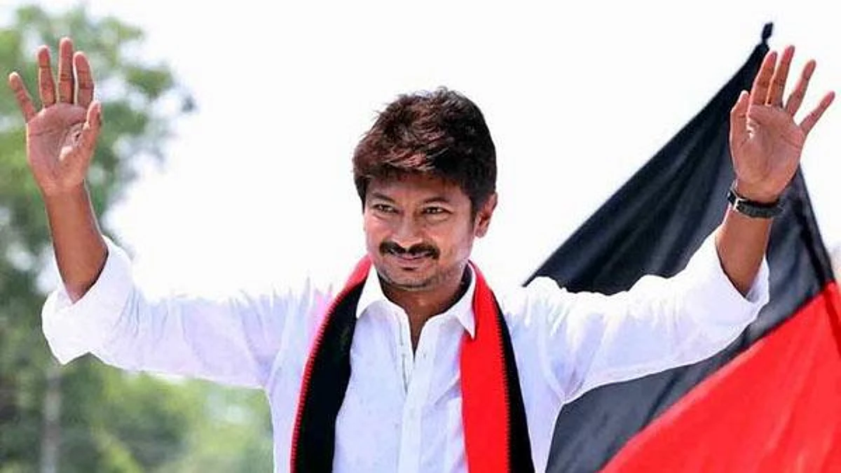 உயரப் பறக்கும் உதயநிதியின் கொடி... தாத்தாவின் தொகுதியில் தடம்பதிக்கும் பேரன்!