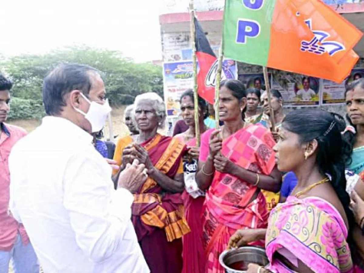 ஜெயிச்சா மந்திரி! - கணக்குப் போட்டுக் காய் நகர்த்தும் எச்.ராஜா