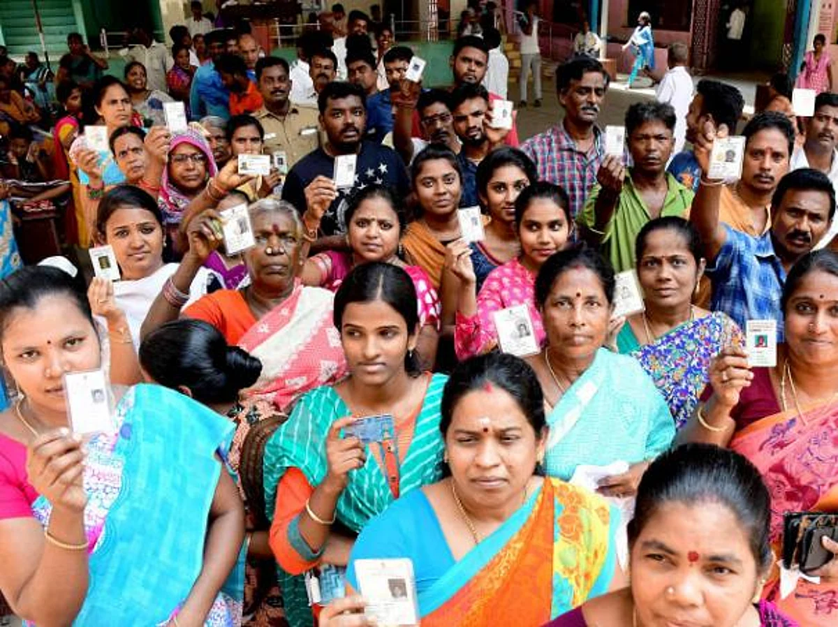 வாக்களிக்க மறந்த தலைநகரத் தமிழர்கள்!- சென்னையில் வாக்குப்பதிவு குறைவது ஏன்?