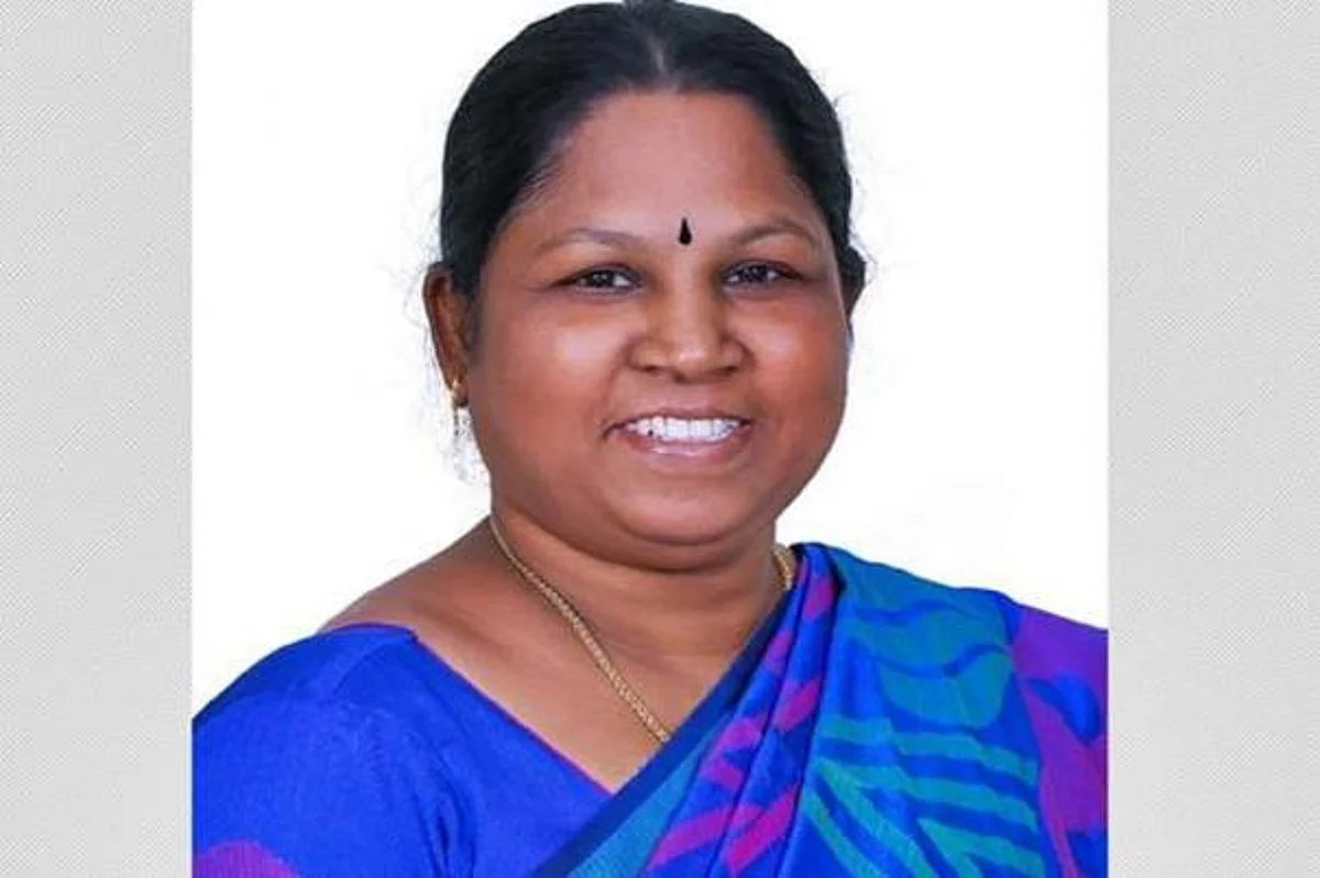 என்னம்மா... இப்டி பண்றீங்களேம்மா?