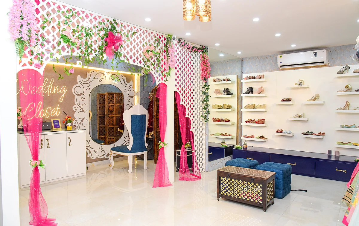 It's party time, as Wedding Closet celebrates 1 year of styling people in Lucknow!