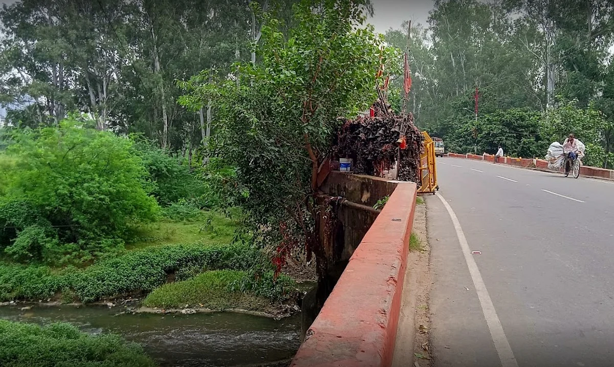 मरी माता मंदिर मार्ग अर्जुनगंज