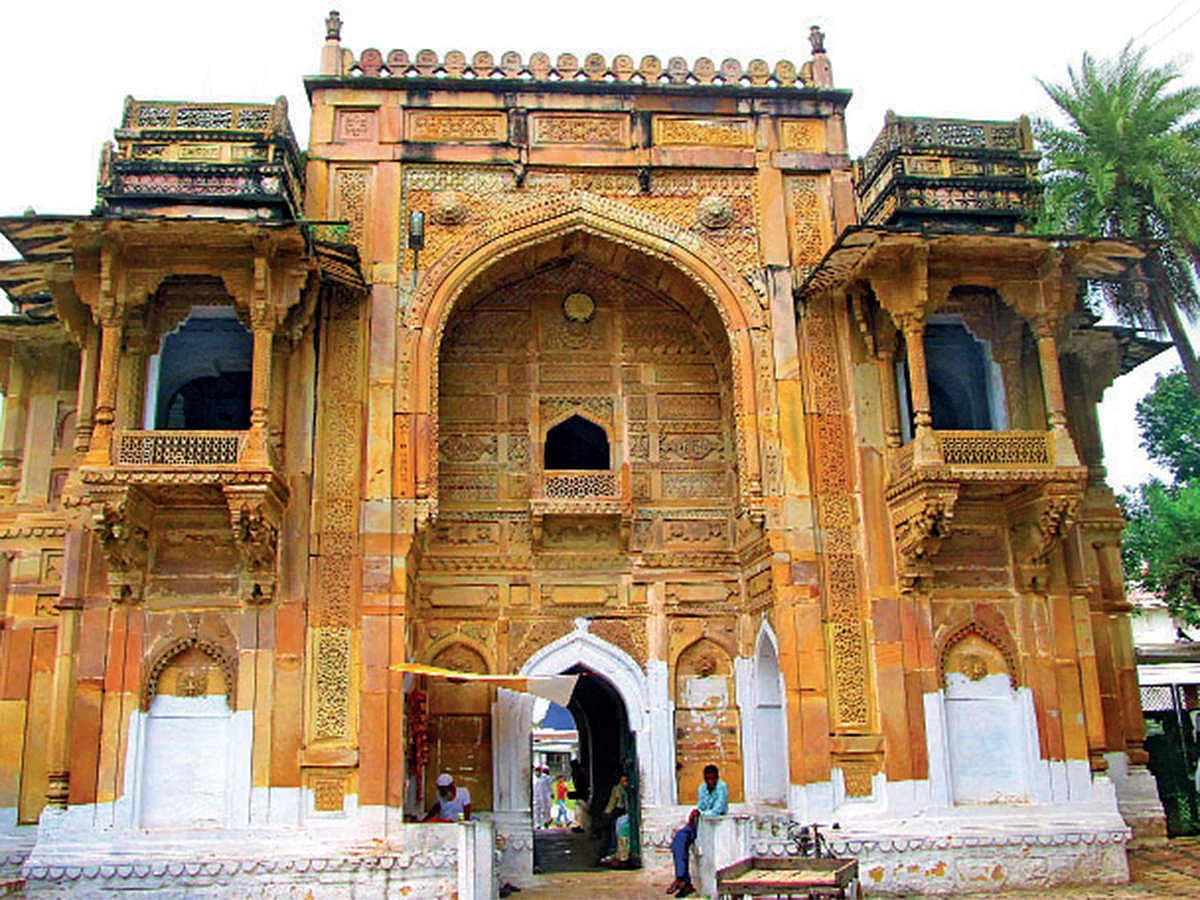 चुनार फोर्ट (Chunar Fort)