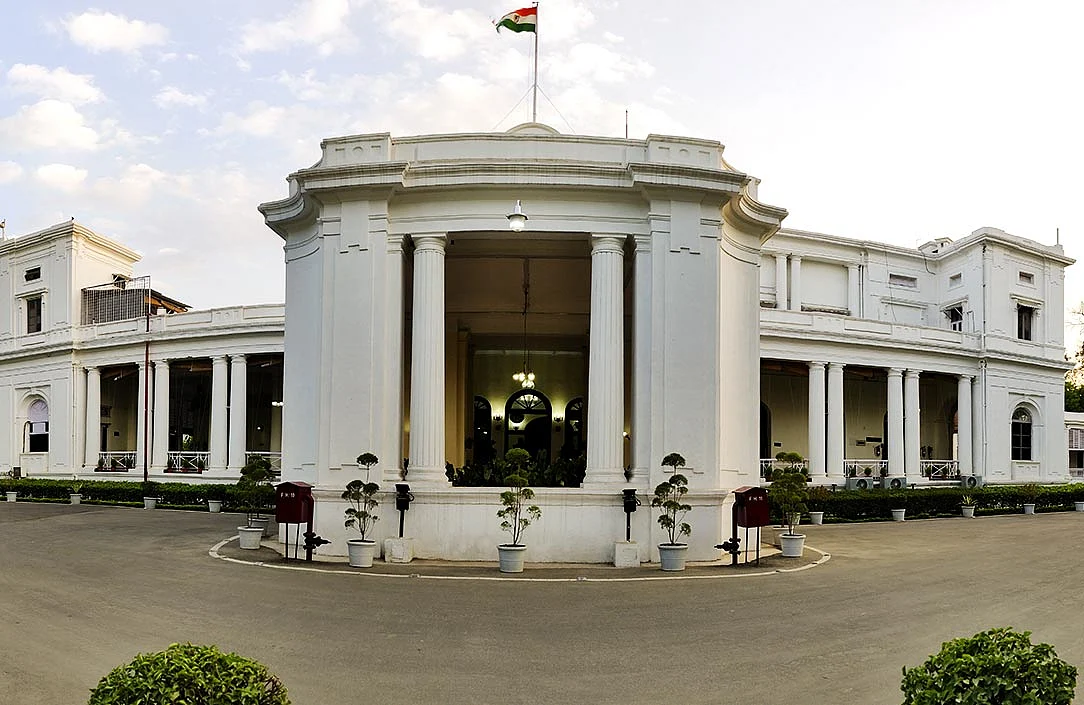 कोठी हयात बख्श (आज़ादी के बाद राज भवन)