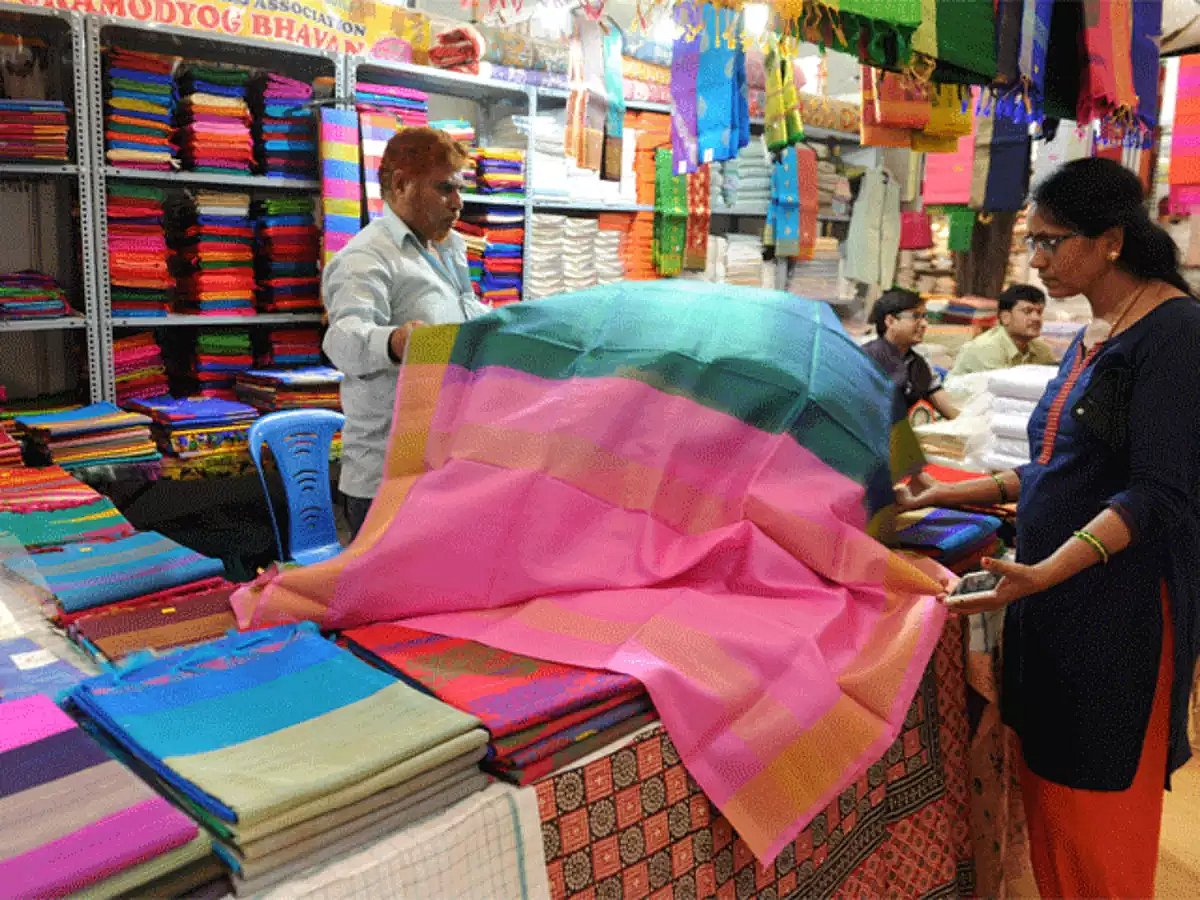 New Khadi Plaza at Rajasthali Emporium in Jaipur to create marketplace