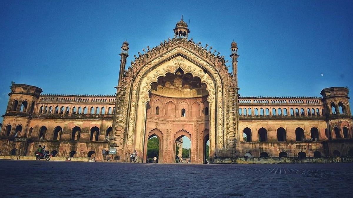 Historical Rumi Darwaza In Lucknow To Soon Undergo Renovation historical-rumi-darwaza-in-lucknow-to-soon-undergo-renovation