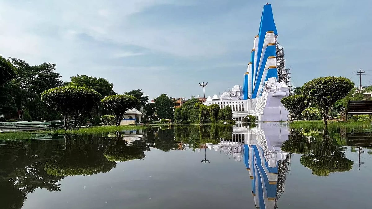 Lucknow's Durga Puja pandal enters Guinness Book of World Records as