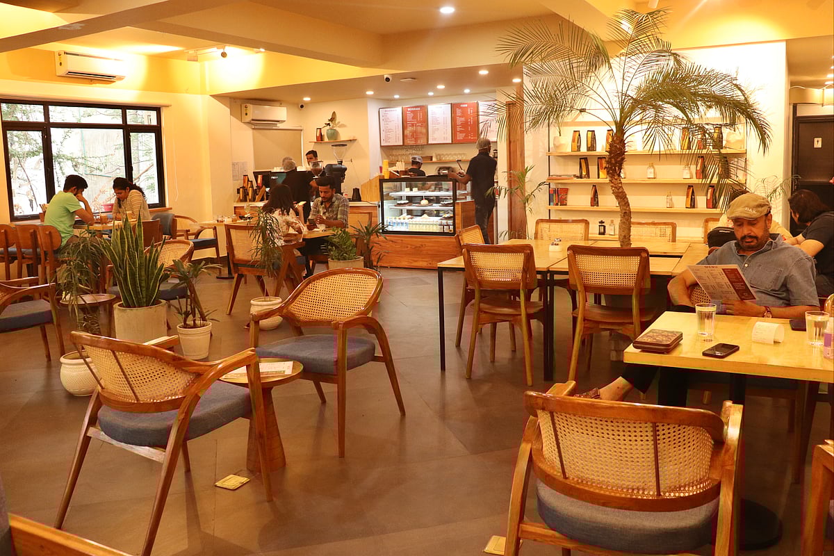 Love Coffee? Visit SardarJiBakhsh in Lucknow for a taste of brew