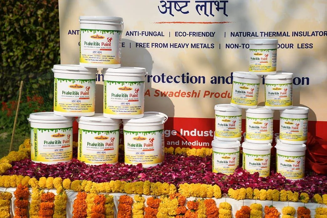 gaumaya-paints-india-s-first-eco-friendly-cow-dung-paint