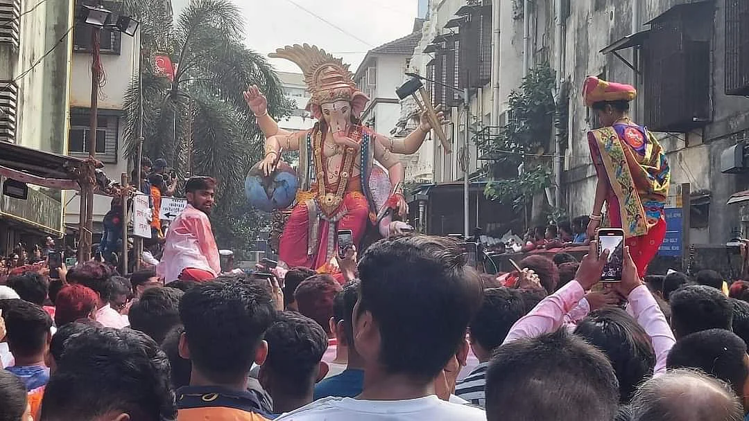 Mumbaicha Raja